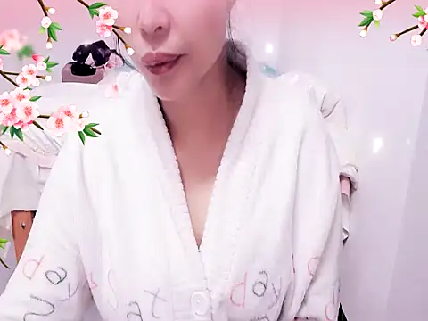 xiaoxuer online show from February 28, 2025, 4:54 am