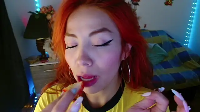 Aylinn diaz online show from April 14, 2026, 7:31 pm