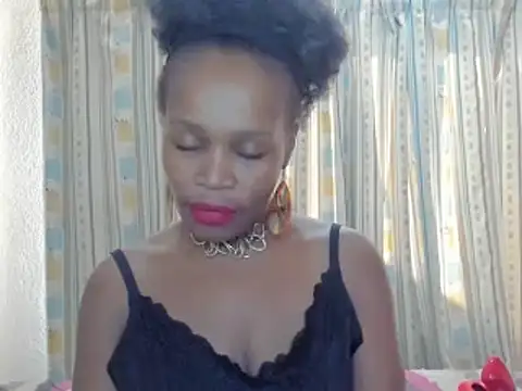 Snapshot of AfricanSquirtingQueen chatting on October 1, 2025, 2:12 pm AfricanSquirtingQueen online show from October 1, 2025, 2:12 pm