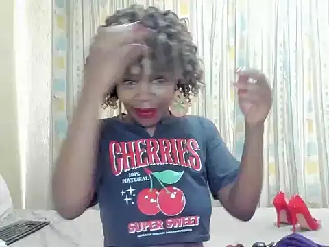 Snapshot of AfricanSquirtingQueen chatting on October 19, 2025, 8:15 am AfricanSquirtingQueen online show from October 19, 2025, 8:15 am