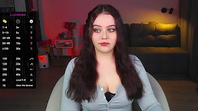 sensual me online show from March 14, 2025, 4:40 pm