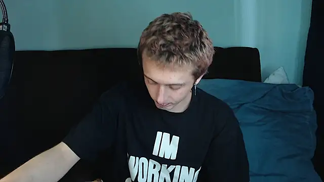 axxxturel online show from December 10, 2024, 11:00 am