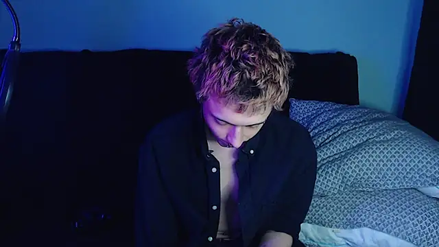 axxxturel online show from December 13, 2024, 3:54 pm