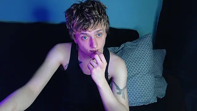 axxxturel online show from February 20, 2025, 1:25 am