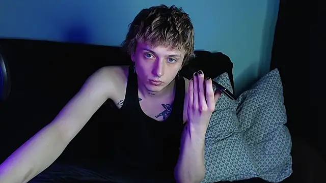 axxxturel online show from February 22, 2025, 9:59 pm