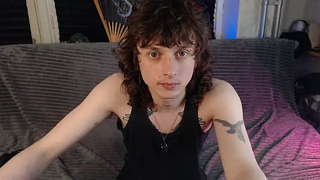 Snapshot of axxxturel chatting on May 30, 2026, 5:21 pm axxxturel online show from May 30, 2026, 5:21 pm