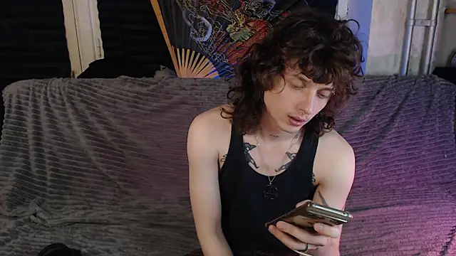 Snapshot of axxxturel chatting on June 4, 2026, 5:19 pm axxxturel online show from June 4, 2026, 5:19 pm