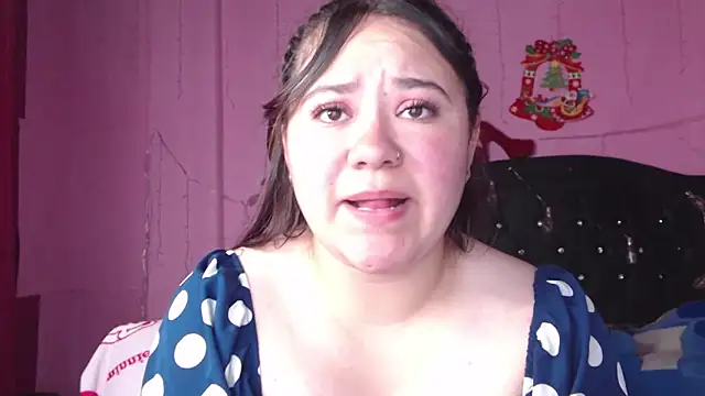 NikkiRous  online show from March 6, 2025, 4:17 pm