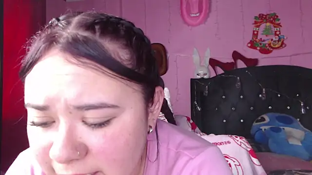 NikkiRous  online show from March 14, 2025, 6:50 pm