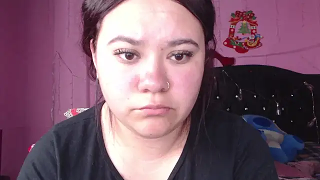 NikkiRous  online show from March 18, 2025, 4:37 pm