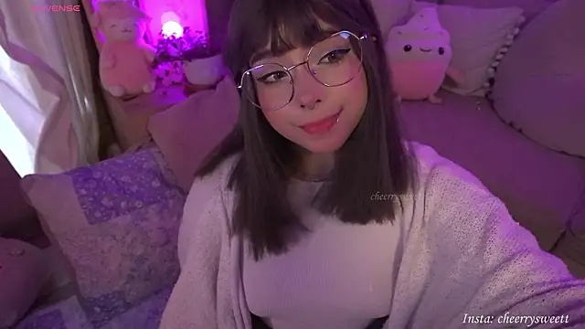 Cheerrysweett online show from February 1, 2026, 9:02 pm