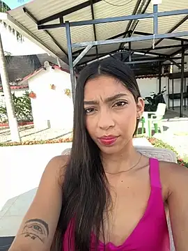 Snapshot of Ema_azel chatting on December 12, 2024, 1:49 pm Ema azel online show from December 12, 2024, 1:49 pm