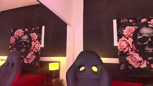 Snapshot of EvaaFoxxy1 chatting on March 29, 2026, 12:16 pm EvaaFoxxy1 online show from March 29, 2026, 12:16 pm