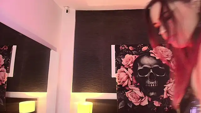 Snapshot of EvaaFoxxy1 chatting on March 31, 2026, 12:05 pm EvaaFoxxy1 online show from March 31, 2026, 12:05 pm