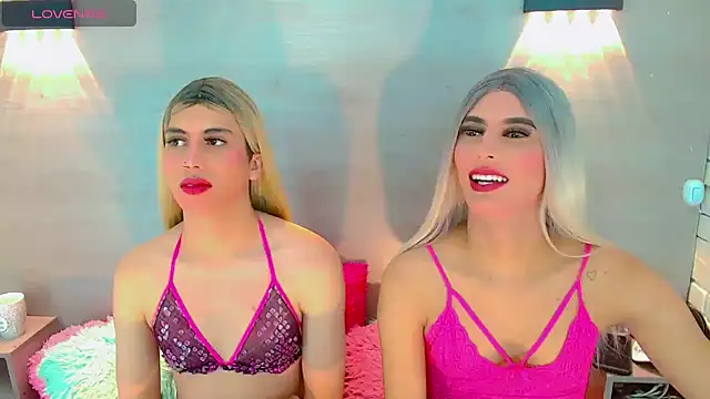 Daniela Pink  online show from March 22, 2025, 9:31 pm