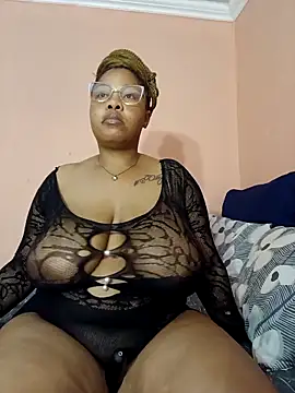 Fantasy1976 online show from September 24, 2025, 6:33 pm