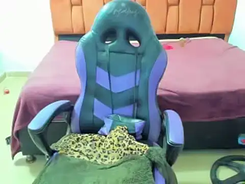 barbara anal squirt  online show from February 25, 2025, 6:25 am