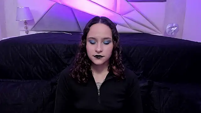 AnnyThompson  online show from February 2, 2025, 8:51 pm