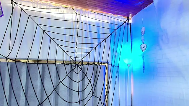 Zoe Curvy online show from October 22, 2025, 12:49 pm