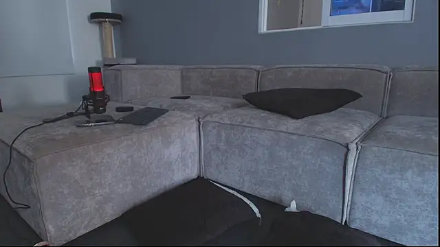 milaivanova online show from February 18, 2025, 8:14 pm