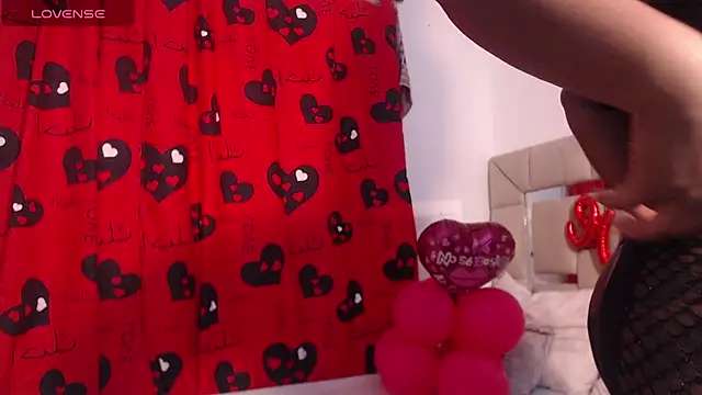 keilysofia online show from February 16, 2025, 7:27 pm