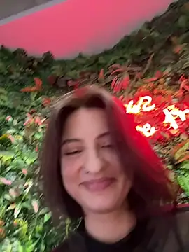 BabeRainbow online show from January 6, 2025, 12:24 pm