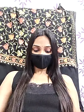 Snapshot of Yours-Bebo chatting on February 14, 2025, 8:37 pm Yours-Bebo online show from February 14, 2025, 8:37 pm