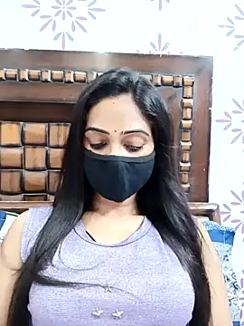 Snapshot of Yours-Bebo chatting on September 18, 2025, 7:05 pm Yours-Bebo online show from September 18, 2025, 7:05 pm