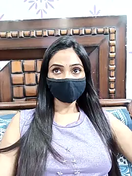 Snapshot of Yours-Bebo chatting on September 23, 2025, 7:44 am Yours-Bebo online show from September 23, 2025, 7:44 am