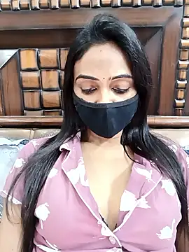 Snapshot of Yours-Bebo chatting on November 8, 2025, 9:13 pm Yours-Bebo online show from November 8, 2025, 9:13 pm