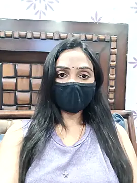 Snapshot of Yours-Bebo chatting on December 19, 2025, 1:18 pm Yours-Bebo online show from December 19, 2025, 1:18 pm