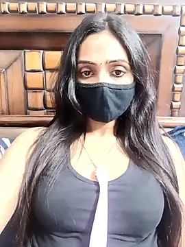 Snapshot of Yours-Bebo chatting on February 26, 2026, 6:07 pm Yours-Bebo online show from February 26, 2026, 6:07 pm