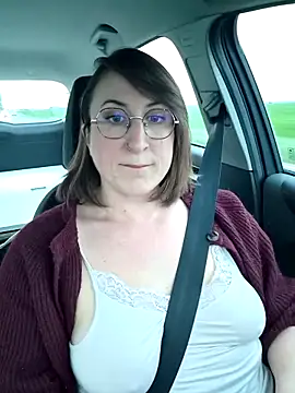 minierose online show from March 5, 2026, 5:42 pm