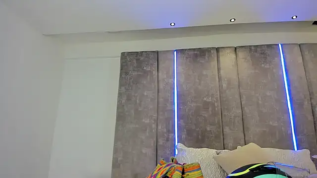 GiselOrtiz online show from February 27, 2025, 12:02 pm