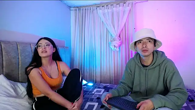 Pinkandyellowpokemon online show from March 25, 2026, 12:27 am