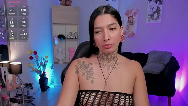 Snapshot of LouaneBourVip chatting on January 20, 2025, 2:57 pm LouaneBourVip online show from January 20, 2025, 2:57 pm