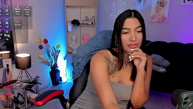 Snapshot of LouaneBourVip chatting on January 31, 2025, 12:18 pm LouaneBourVip online show from January 31, 2025, 12:18 pm