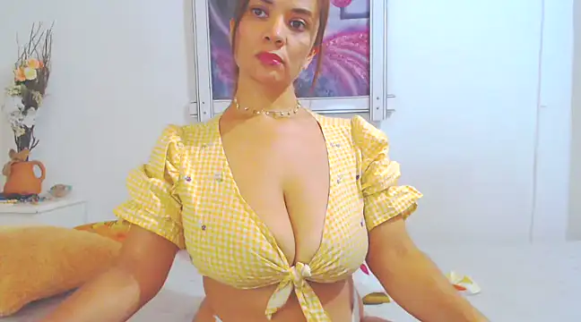 SoniaGresson online show from March 8, 2025, 7:42 pm