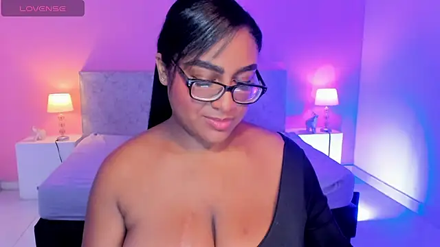 BlakmillerrGilson online show from October 24, 2025, 7:54 pm