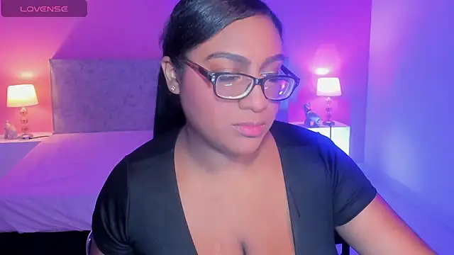 BlakmillerrGilson online show from November 2, 2025, 8:00 pm