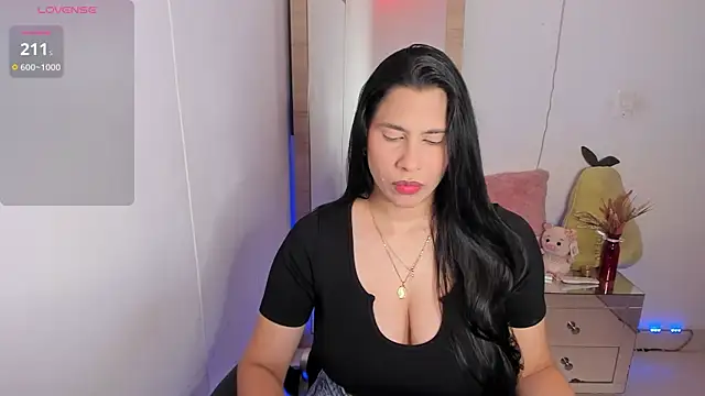 Snapshot of hellensexy chatting on September 29, 2025, 9:08 pm hellensexy online show from September 29, 2025, 9:08 pm