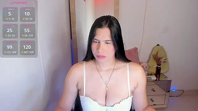 Snapshot of hellensexy chatting on April 13, 2026, 11:21 pm hellensexy online show from April 13, 2026, 11:21 pm