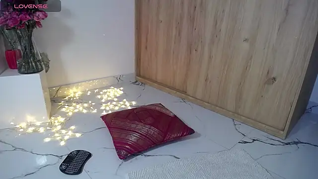 Snapshot of _Lalaa chatting on January 28, 2025, 10:34 pm  Lalaa online show from January 28, 2025, 10:34 pm