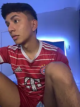 Leonarrrd 01 online show from January 30, 2025, 1:55 am