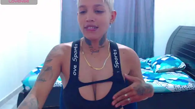 Snapshot of Dirty_Zoe chatting on August 7, 2026, 10:12 pm Dirty Zoe online show from August 7, 2026, 10:12 pm
