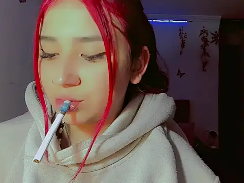 madisonx17 online show from September 30, 2025, 12:15 am