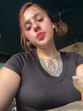 ValerieHilton online show from March 1, 2025, 9:48 pm