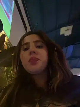 ValerieHilton online show from March 18, 2025, 1:43 am