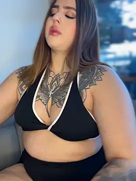 ValerieHilton online show from October 25, 2025, 9:42 pm