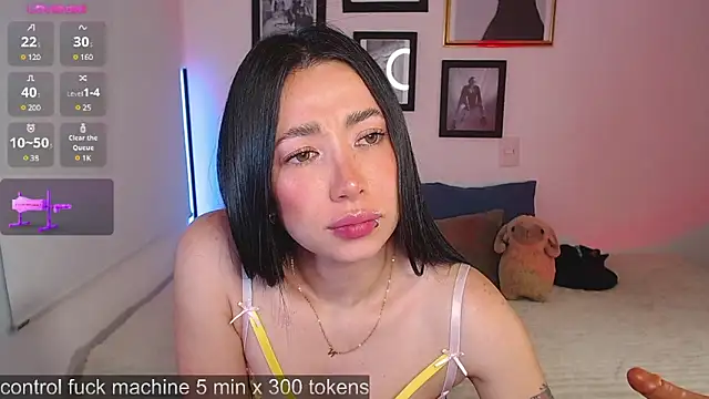 lilyy evanss online show from February 13, 2025, 12:24 am